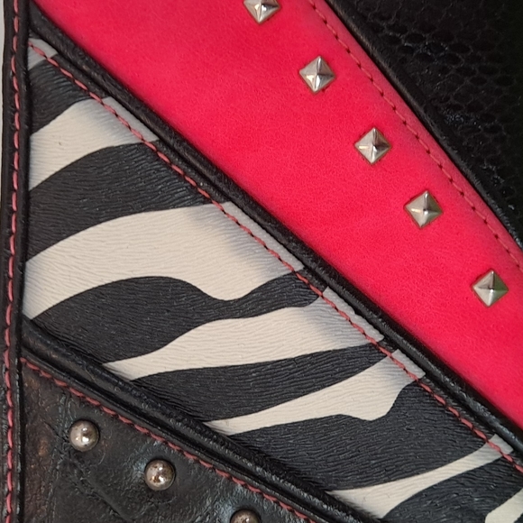 Animal prints leather waistlet..CHATEAU..pink and blk.. - Picture 2 of 5